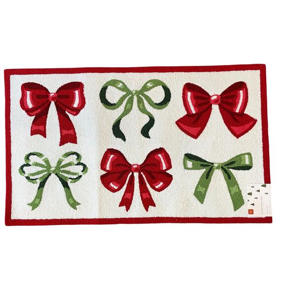 Loloi BOWS Hooked Holiday Rug 27x45 Red Green White Christmas Decor New - Picture 5 of 10